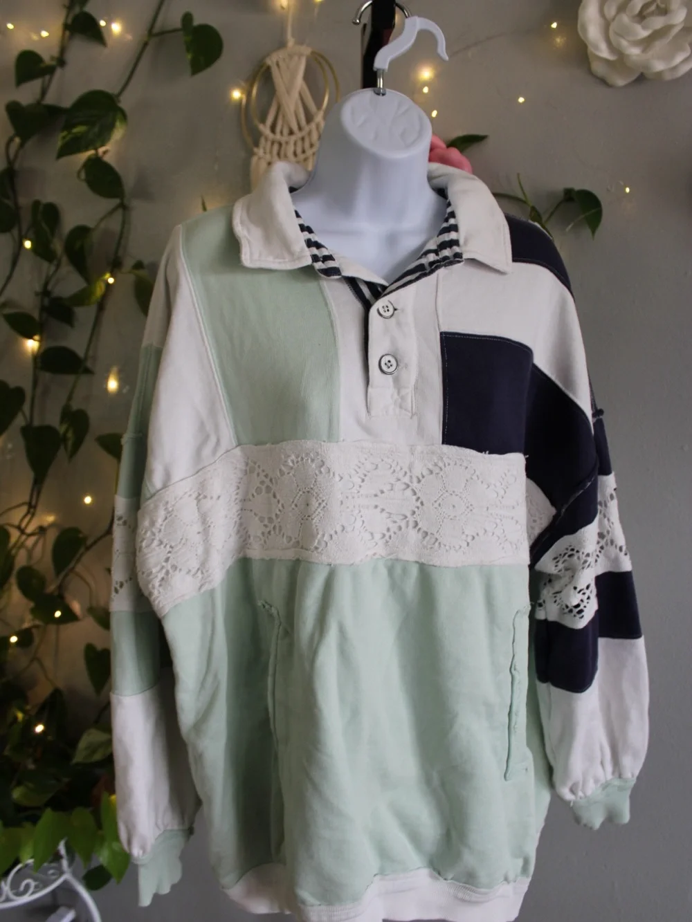 Free People We The Free Colorblock Crochet Lace Oversized Sweatshirt Tunic XS - Picture 4 of 14